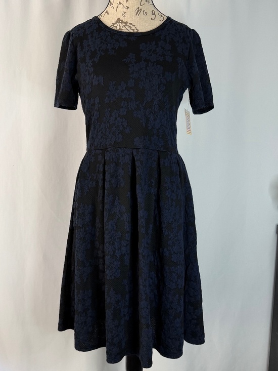 LuLaRoe Dresses & Skirts - LuLaRoe Amelia Dress, X-Large, NWT